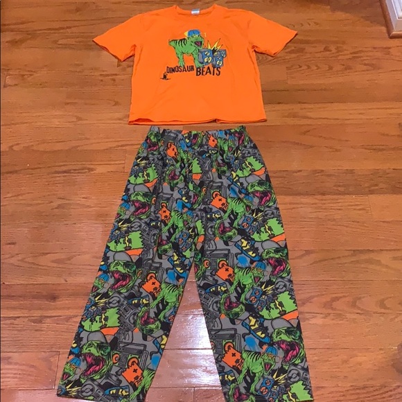 The Children's Place Other - Children’s place dinosaur short sleeved pajama set
